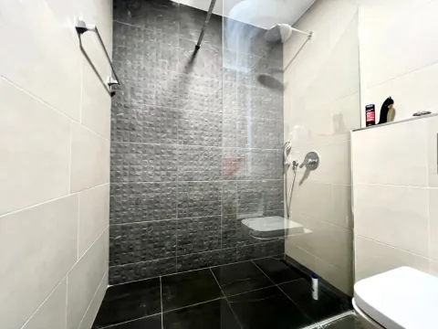 Izdavanje, dvosoban stan, 70m², Ljubović, Podgorica - image 4