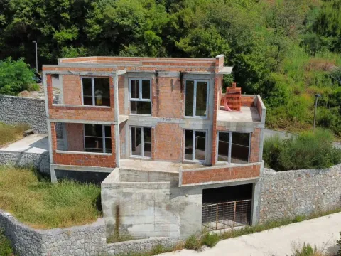 Prodaja, kuća, 210m², Prijevor, Budva - image 2