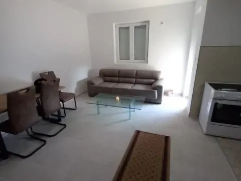 Rent, apartment, 55m², Podgorica, Crna Gora - image 2