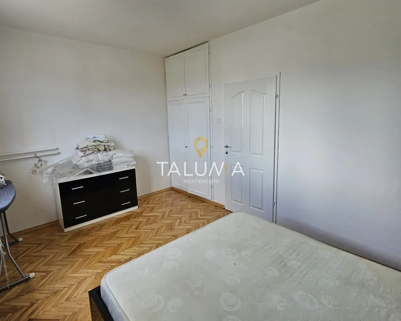 Rent, house, 250m², Zagorič, Podgorica