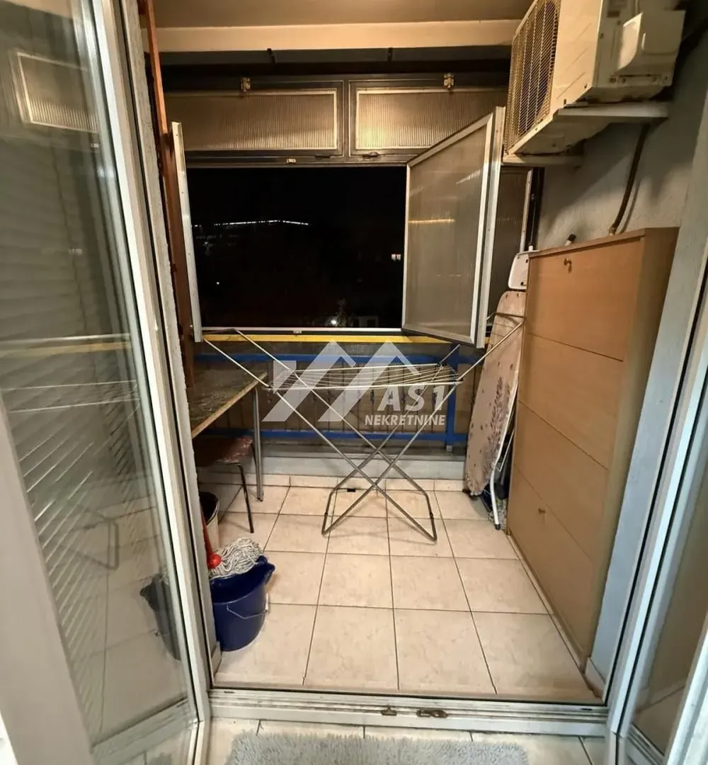 Izdavanje, dvosoban stan, 45m², Nova Detelinara, Novi Sad Sve Podlokacije
