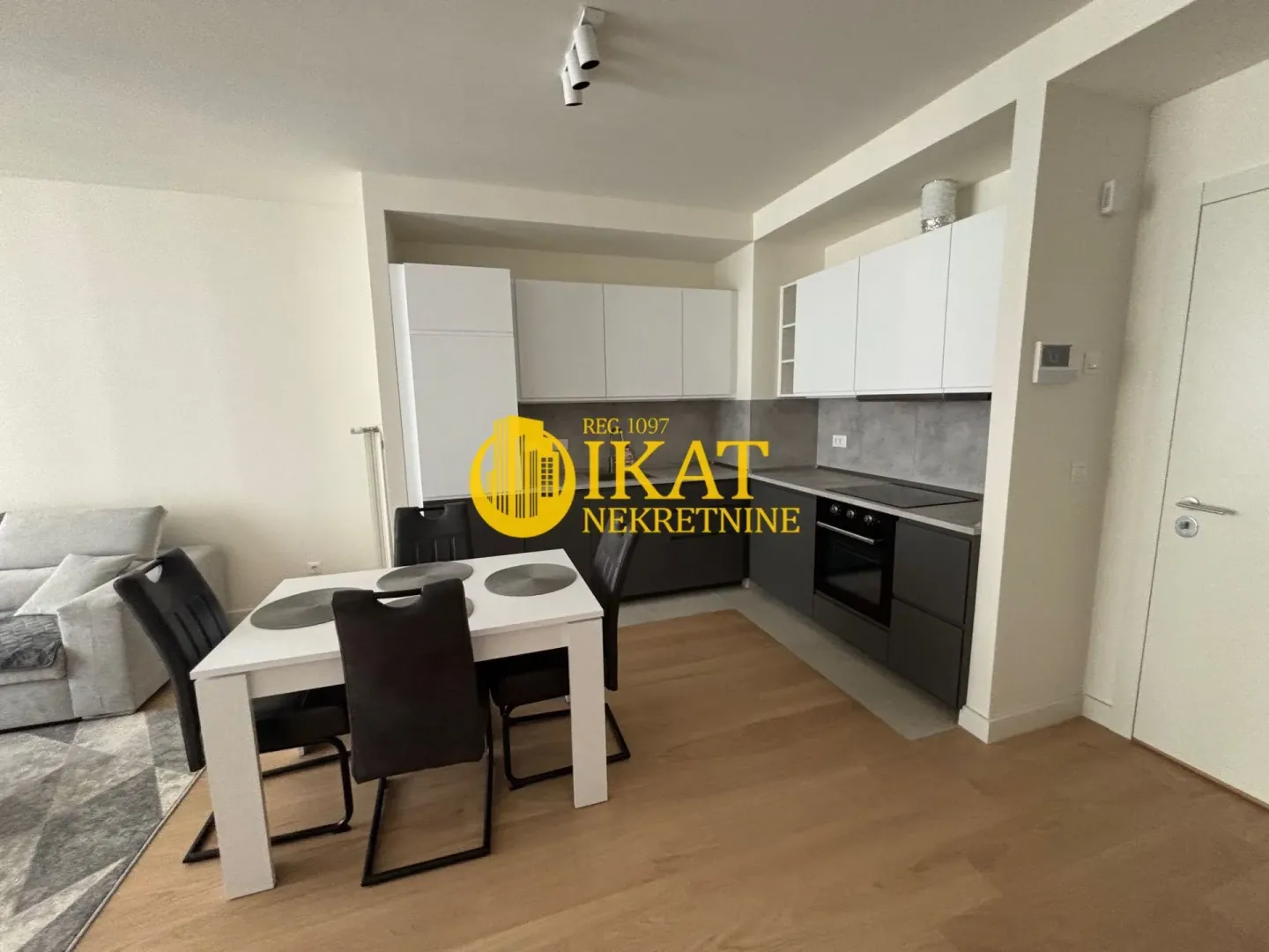 Rent, two bedroom apartment, 56m², Savski Venac, Beograd