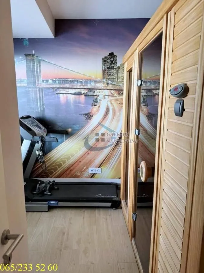 Sale, four bedroom apartment, 270m², Skojevsko Naselje, Beograd