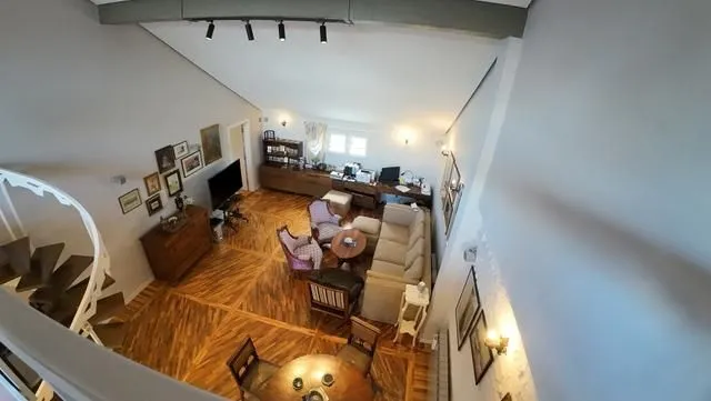 Prodaja, četvorosoban stan, 161m², Kalenić Pijaca, Vračar Sve Podlokacije