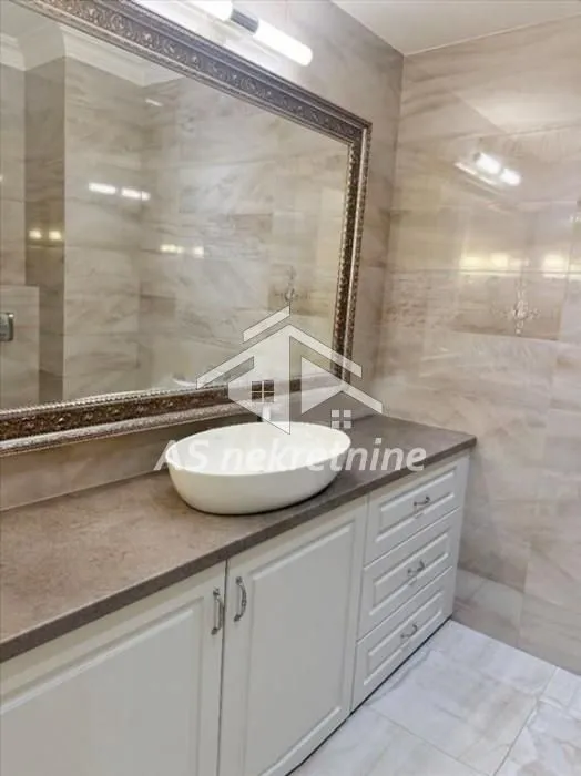 Rent, apartment, 215m², Savski Venac, Beograd