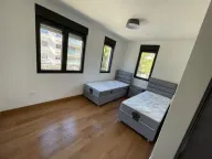 Izdavanje, dvosoban stan, 70m², Tološka šuma, Podgorica - image 8