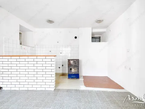 Prodaja, kuća, 90m², Tivat, Crna Gora - image 4