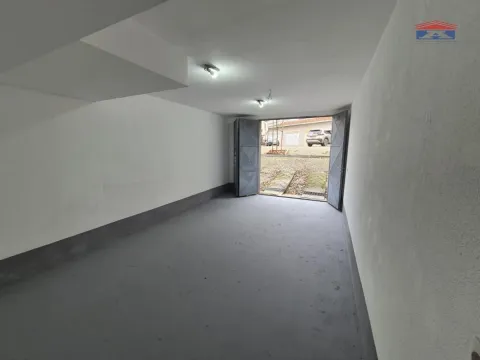Izdavanje, parking/garaža, 25m², Grbavica, Novi Sad Sve Podlokacije