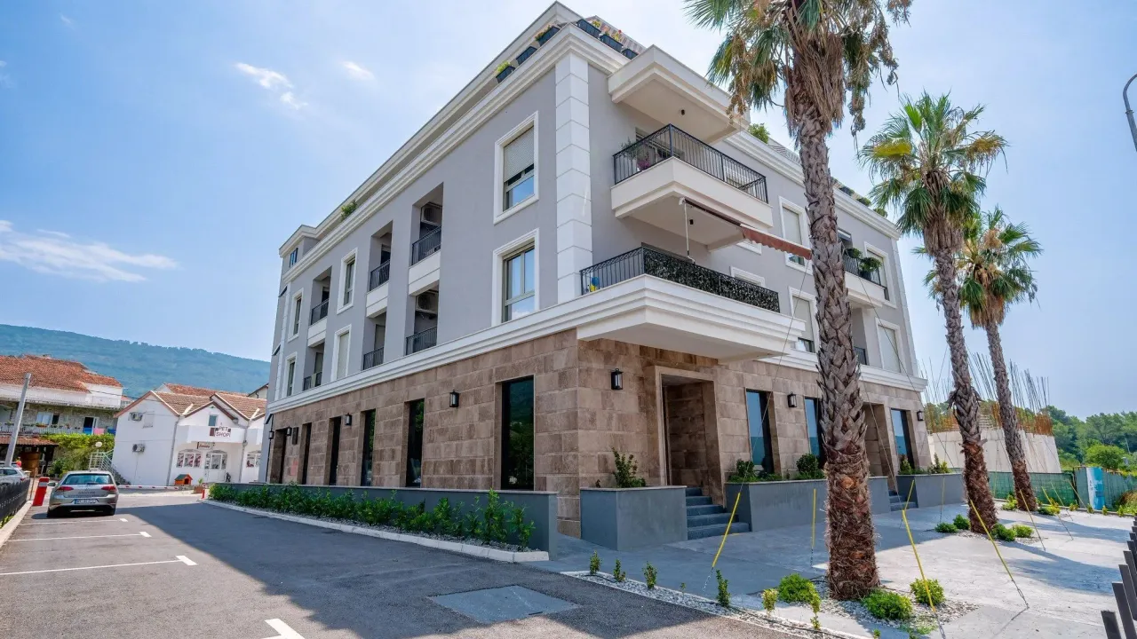 Prodaja, dvosoban stan, 70m², Dumidran, Tivat