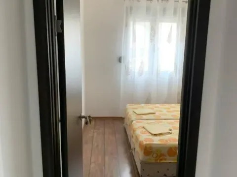 Sale, one bedroom apartment, 49m², Bečići, Budva - image 2
