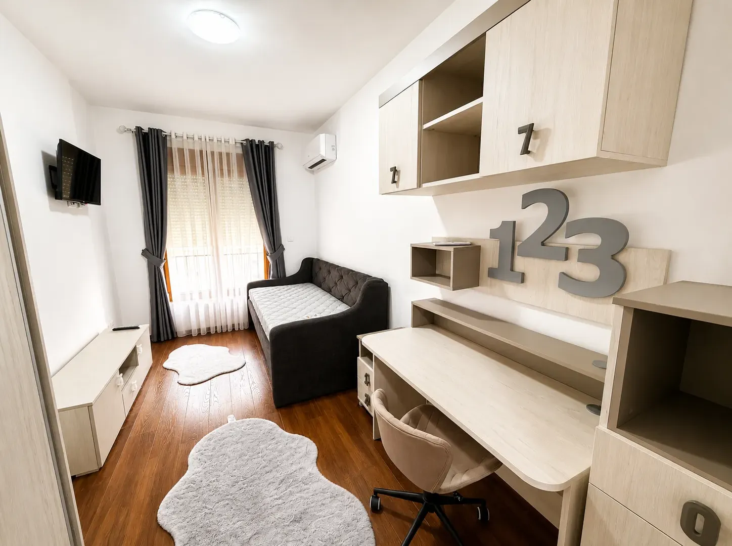 Rent, two bedroom apartment, 75m², Master Kvart, Podgorica