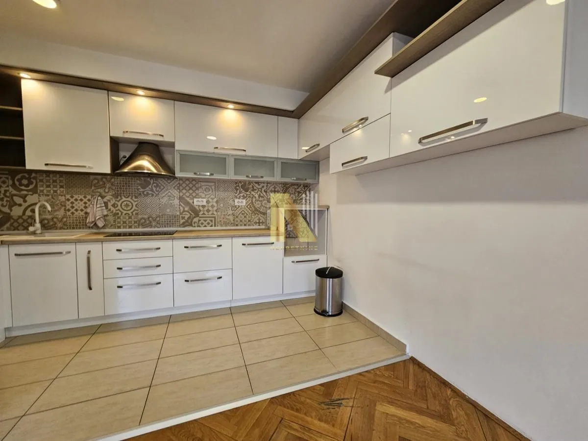 Sale, three bedroom apartment, 83m², Bulevar Oslobodjenja, Novi Sad Sve Podlokacije