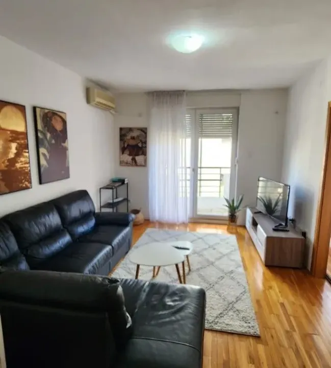 Izdavanje, jednosoban stan, 41m², Ljubović, Podgorica