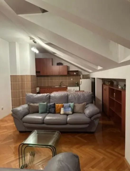 Prodaja, jednosoban stan, 56m², Stari Aerodrom, Podgorica