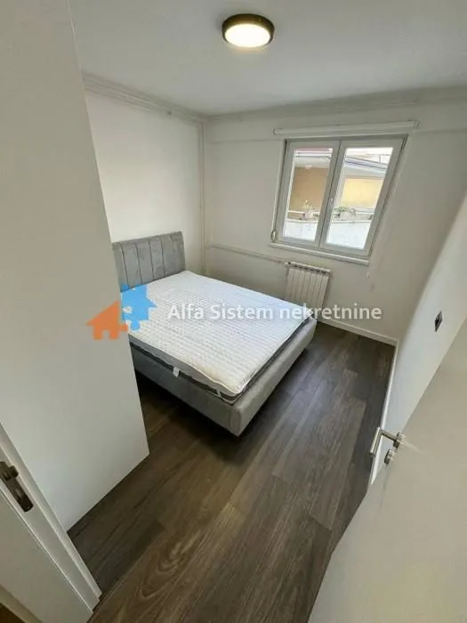 Izdavanje, dvosoban stan, 53m², Sarajevska, Beograd