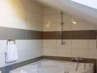 Izdavanje, dvosoban stan, 110m², Tivat, Crna Gora - image 9