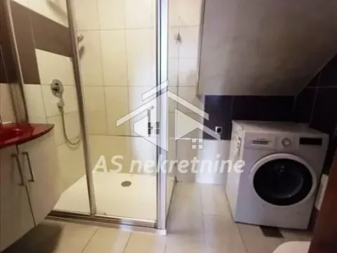 Izdavanje, četvorosoban stan, 120m², Senjak, Beograd - image 23