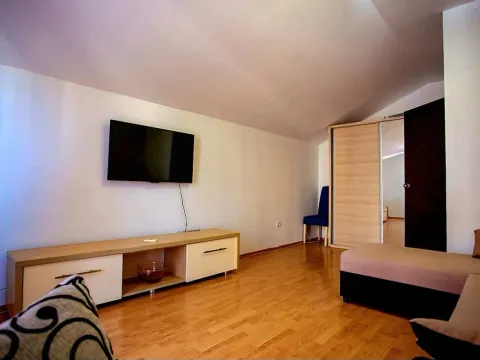 Sale, one bedroom apartment, 46m², Bečići, Budva - image 3
