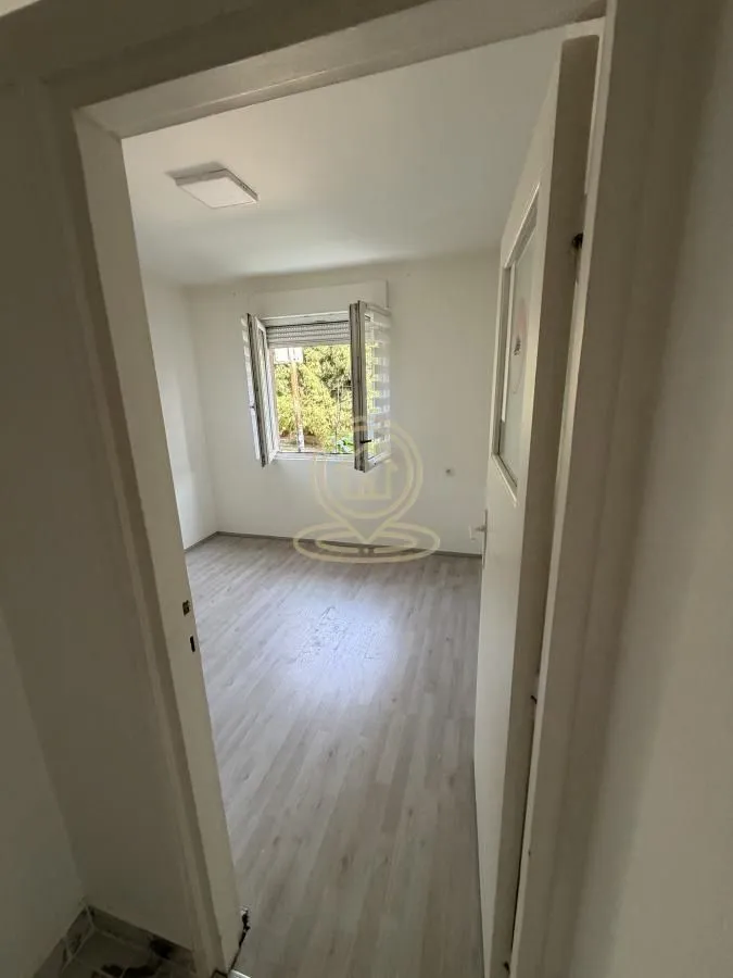 Izdavanje, jednosoban stan, 30m², Palilula, Niš