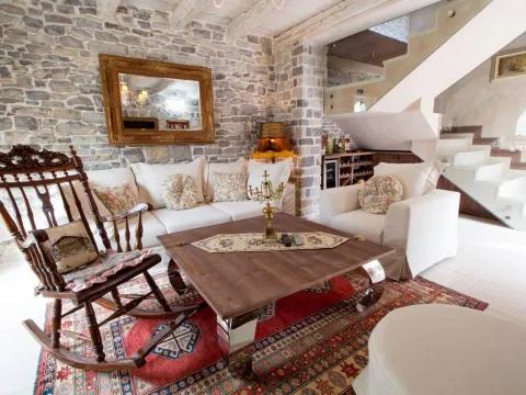 Sale, house, 120m², Tivat, Crna Gora - image 9