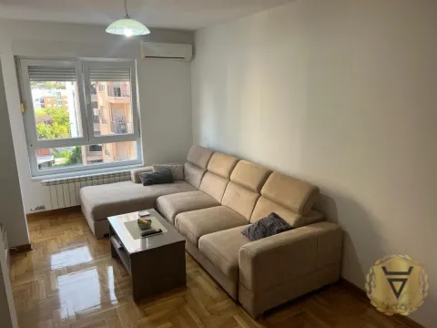 Izdavanje, dvosoban stan, 43m², Đeram Pijaca, Beograd - image 2