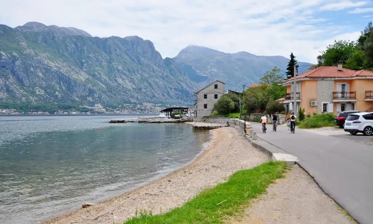 Sale, house, 306m², Prčanj, Kotor