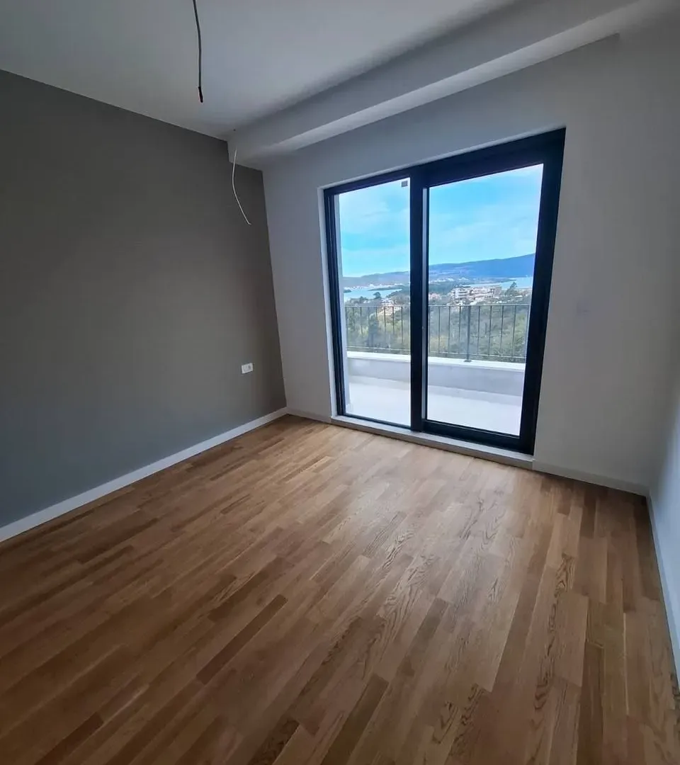 Sale, house, 250m², Tivat, Crna Gora