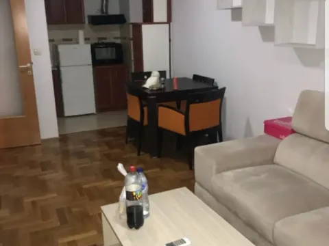Prodaja, jednosoban stan, 40m², Stari Aerodrom, Podgorica - image 4