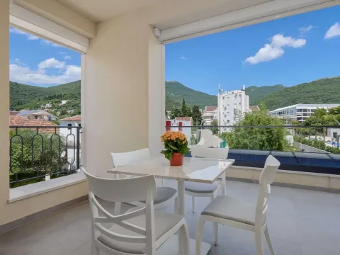 Prodaja, dvosoban stan, 97m², Donja Lastva, Tivat - image 13
