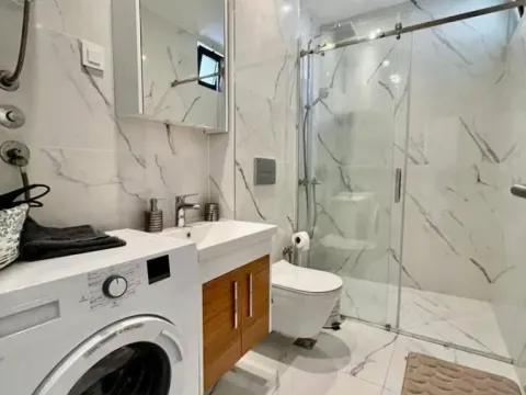 Izdavanje, jednosoban stan, 55m², Centar, Tivat - image 8