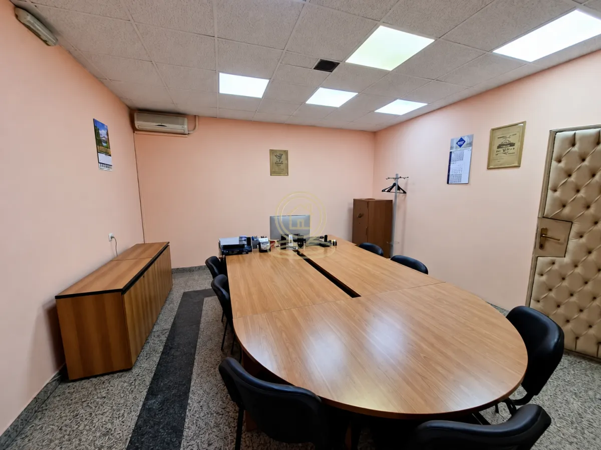 Rent, office space, 170m², Savski Venac, Beograd