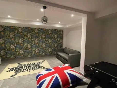 Izdavanje, kuća, 360m², Kavač, Kotor - image 8