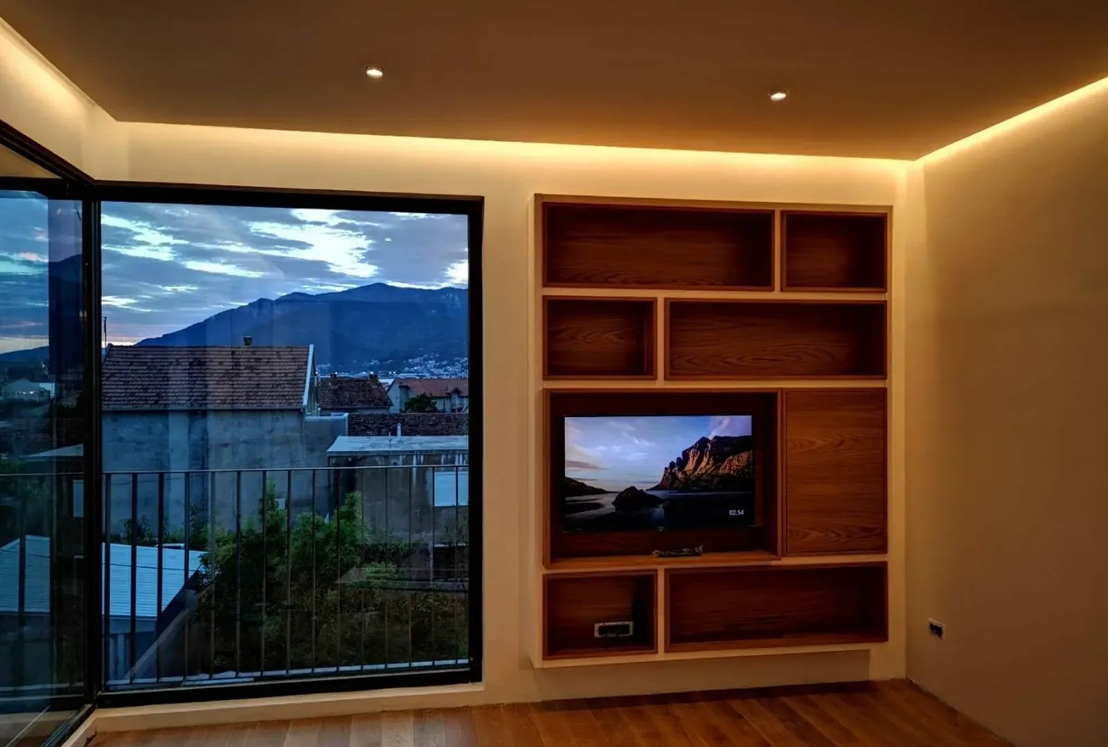Rent, two bedroom apartment, 65m², Donja Lastva, Tivat