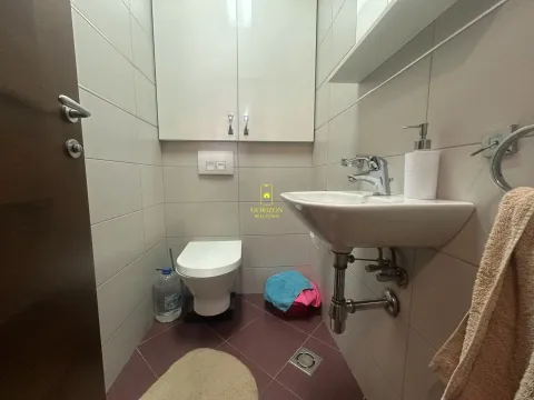 Prodaja, dvosoban stan, 81m², 1 maj, Podgorica - image 8