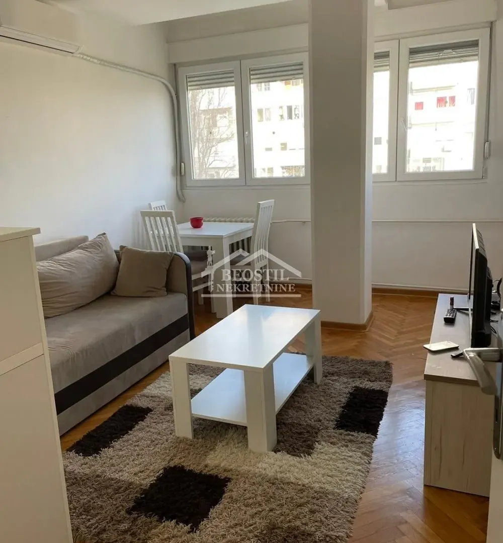 Rent, two bedroom apartment, 41m², Novi Beograd Blok 1 Fontana, Novi Beograd Sve Podlokacije