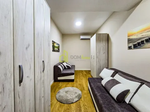 Izdavanje, dvosoban stan, 75m², Centar, Podgorica - image 16