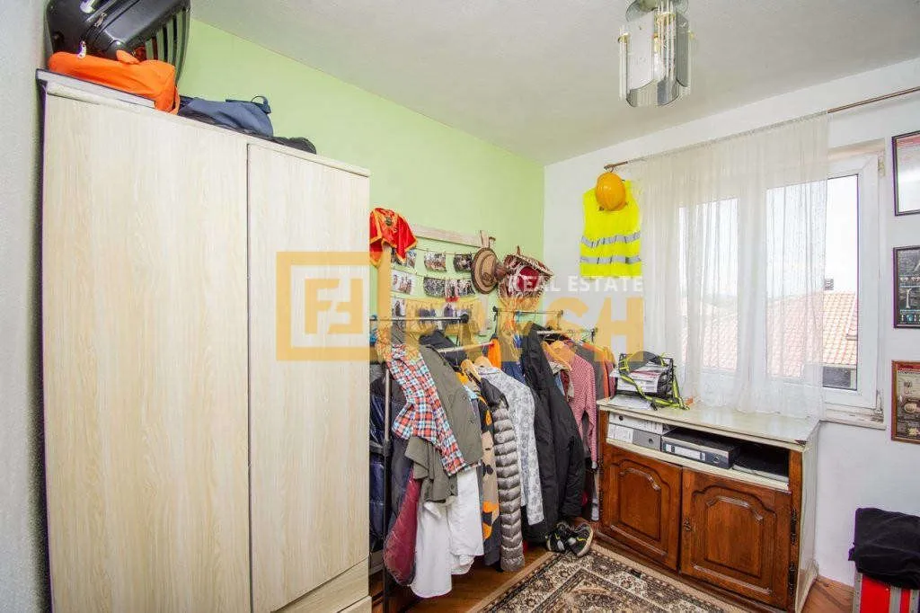 Prodaja, kuća, 356m², Murtovina, Podgorica