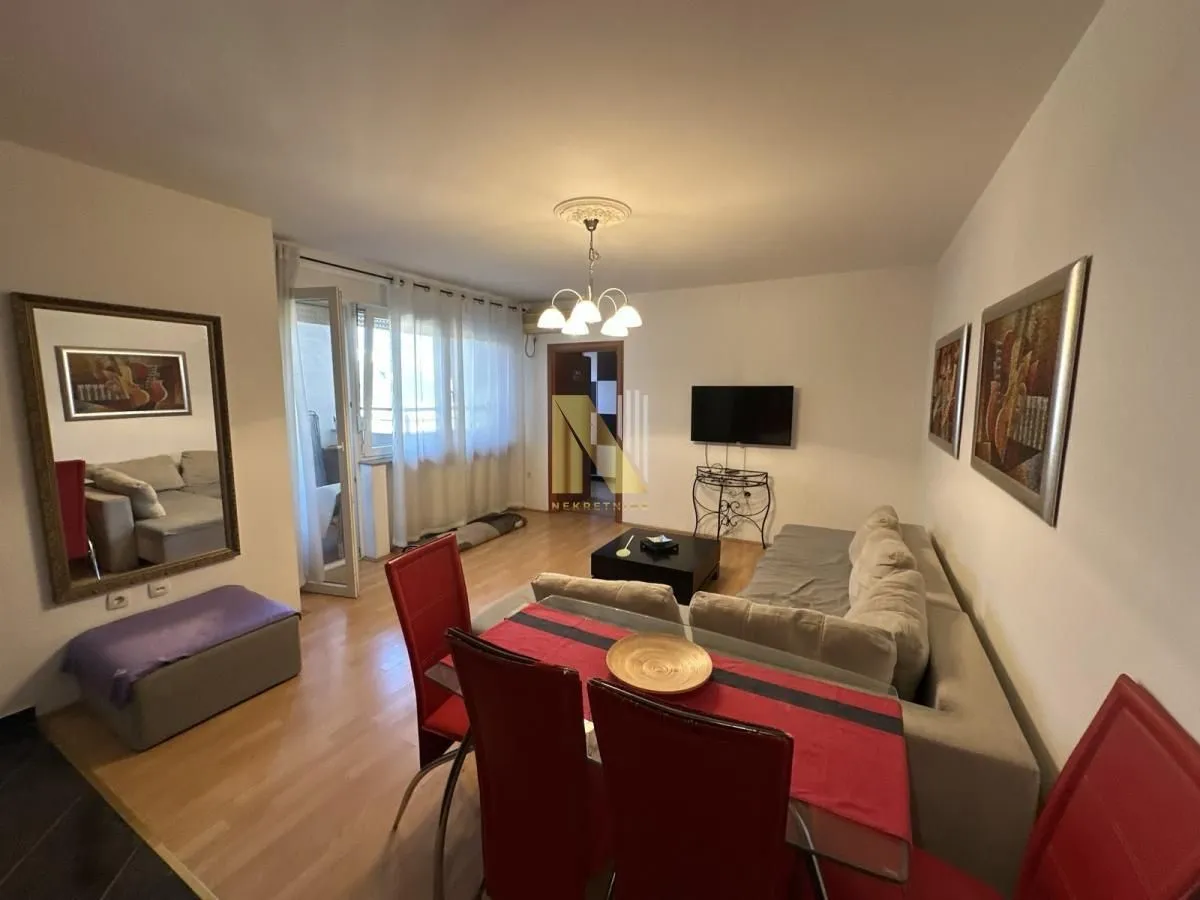 Prodaja, dvosoban stan, 59m², Centar, Novi Sad