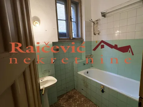 Prodaja, četvorosoban stan, 91m², Stari Grad, Beograd - image 9