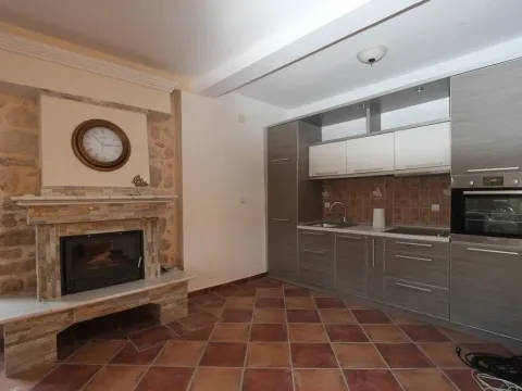 Sale, house, 220m², Prčanj, Kotor - image 6