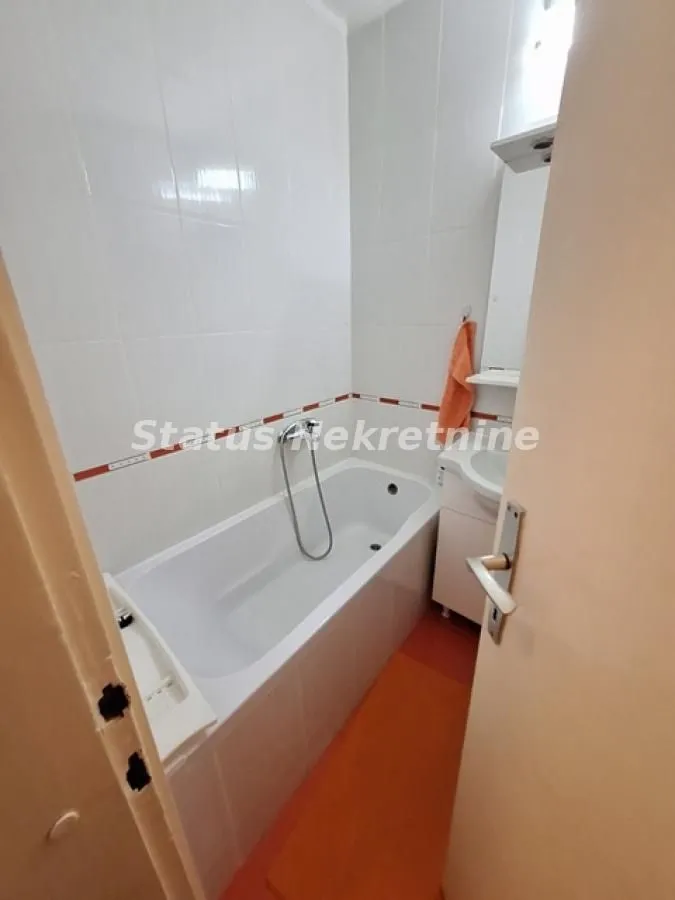 Rent, one bedroom apartment, 49m², Bulevar Oslobodjenja, Novi Sad Sve Podlokacije