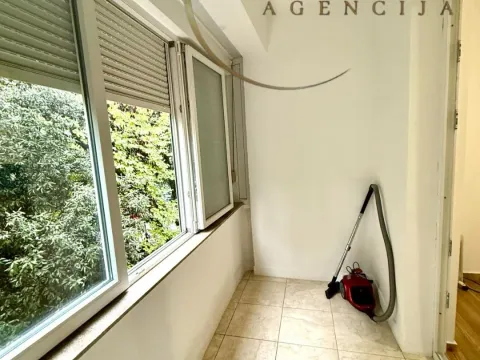 Rent, two bedroom apartment, 68m², Centar, Podgorica - image 7