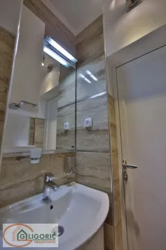 Rent, two bedroom apartment, 64m², Stari Grad, Beograd - image 17