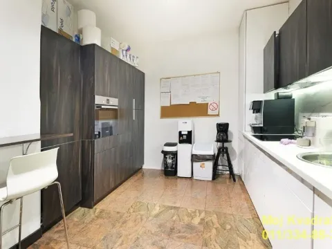 Izdavanje, poslovni prostor, 240m², Stari Grad, Beograd - image 13