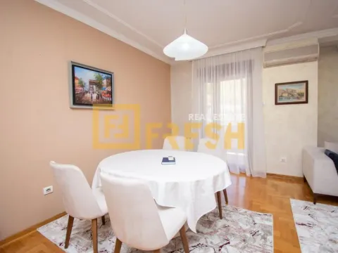 Izdavanje, dvosoban stan, 94m², Centar, Podgorica - image 7