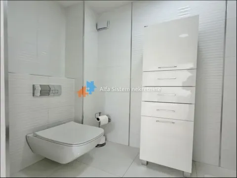 Izdavanje, četvorosoban stan, 100m², Banovo Brdo, Beograd - image 24