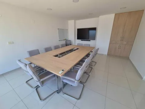 Izdavanje, poslovni prostor, 190m², City Kvart, Podgorica - image 9