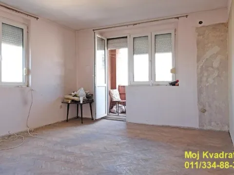 Prodaja, trosoban stan, 64m², Lion, Zvezdara Sve Podlokacije