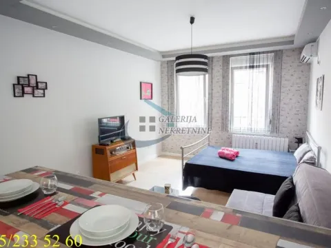 Stan in Botanička Bašta