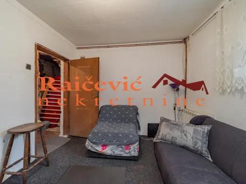 Prodaja, četvorosoban stan, 91m², Petlovo Brdo, Beograd - image 18